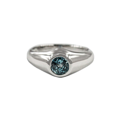 Anillo en plata con Zircón de Ratanak Kirí (MONOSONO COLLECTION)