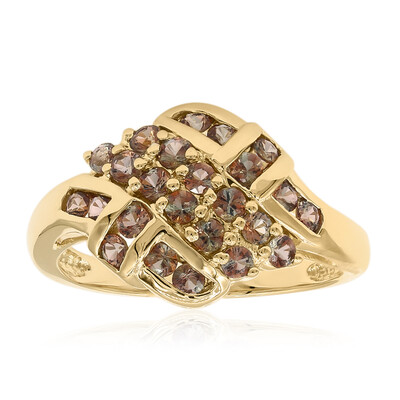 Anillo en oro con Andalucita