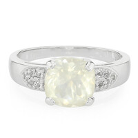 Anillo en plata con Ortoclasa