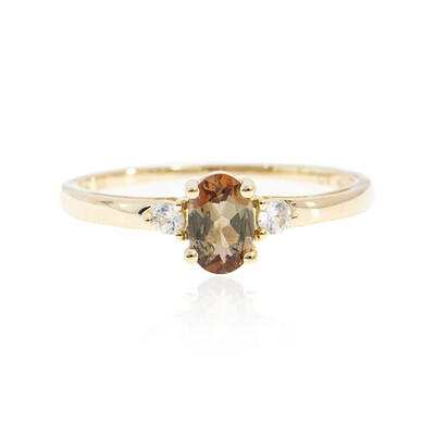 Anillo en oro con Andalucita
