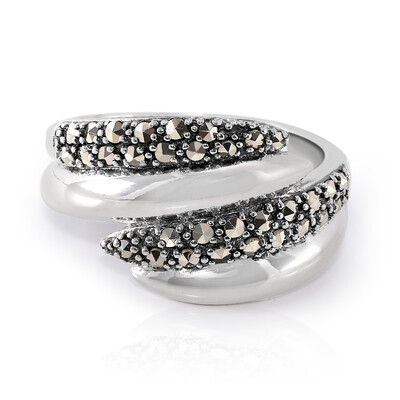Anillo en plata con Marcasita