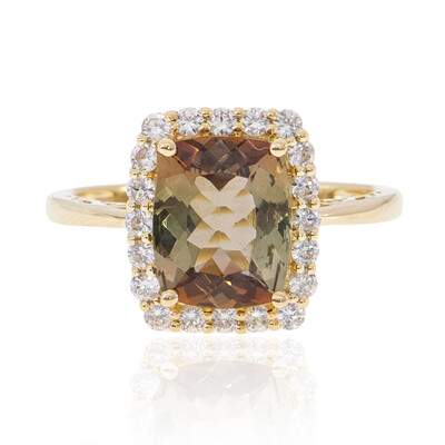 Anillo en oro con Andalucita