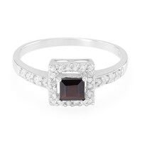 Anillo en plata con Granate de Mozambique
