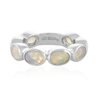 Anillo en plata con Ópalo de Welo