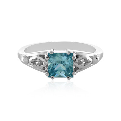 Anillo en plata con Zircón de Ratanak Kirí