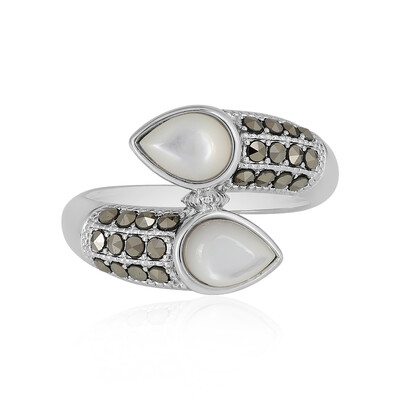 Anillo en plata con Nácar