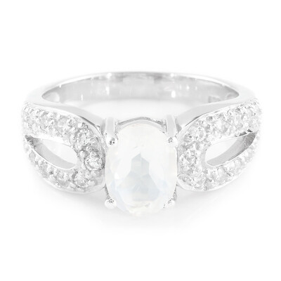 Anillo en plata con Cuarzo Luna Helada