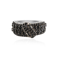 Anillo en plata con Espinela negra