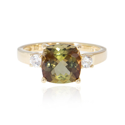 Anillo en oro con Andalucita