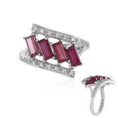 Anillo en plata con Rubí