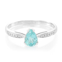 Anillo en plata con Fluorapatita verde