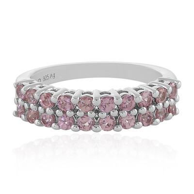 Anillo en plata con Granate de Malaya