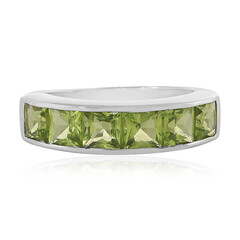 Anillo en plata con Peridoto