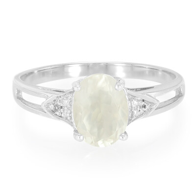 Anillo en plata con Ortoclasa