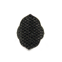 Anillo en plata con Espinela negra