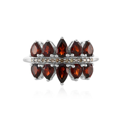 Anillo en plata con Granate de Mozambique
