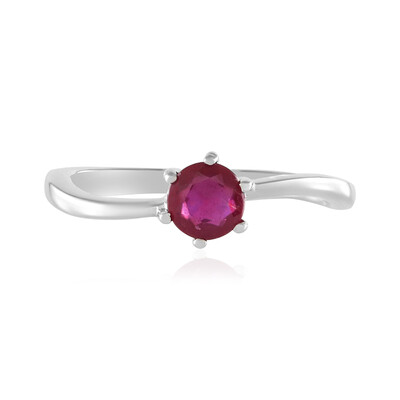 Anillo en plata con Rubí de Bemainty