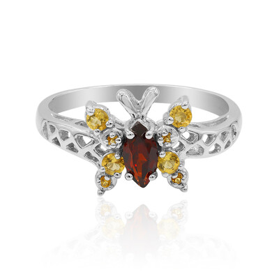 Anillo en plata con Granate de Mozambique