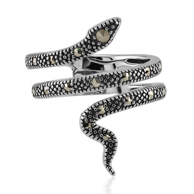 Anillo en plata con Marcasita