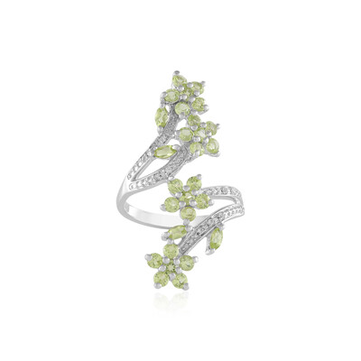 Anillo en plata con Peridoto