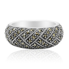 Anillo en plata con Marcasita