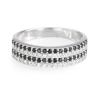 Anillo en plata con Espinela negra