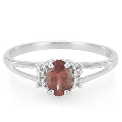 Anillo en plata con Granate de Malaya