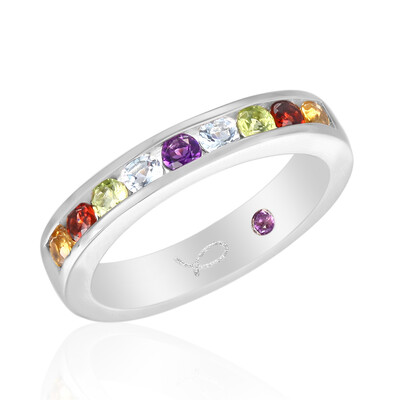 Anillo en plata con Granate