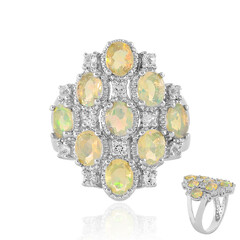 Anillo en plata con Ópalo de Welo