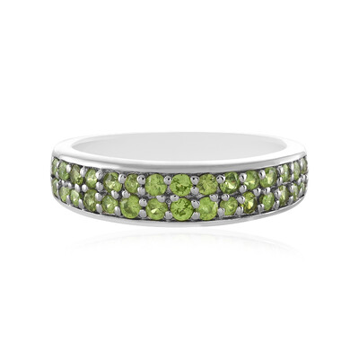 Anillo en plata con Demantoide de Rusia