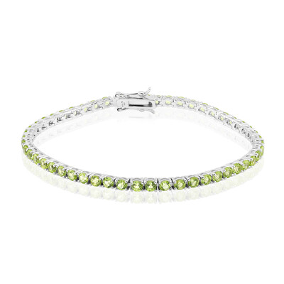 Brazalete en plata con Peridoto de Birmania