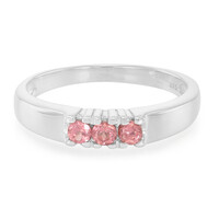 Anillo en plata con Granate de Malaya