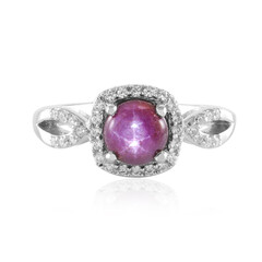 Anillo en plata con Rubí estrella