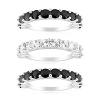 Anillo en plata con Espinela negra