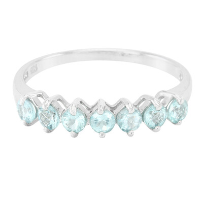 Anillo en plata con Fluorapatita verde
