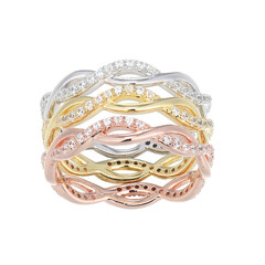 Anillo en plata con Zircón