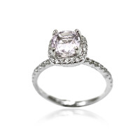 Anillo en plata con Cuncita de Brasil