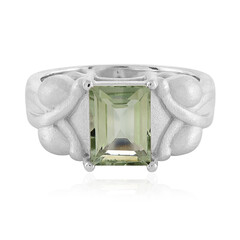 Anillo en plata con Amatista verde