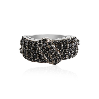 Anillo en plata con Espinela negra