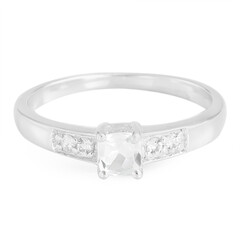 Anillo en plata con Goshenita