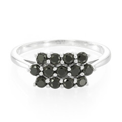 Anillo en plata con Espinela negra