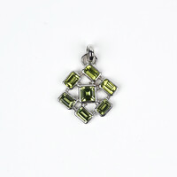 Colgante en plata con Peridoto