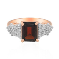 Anillo en plata con Granate