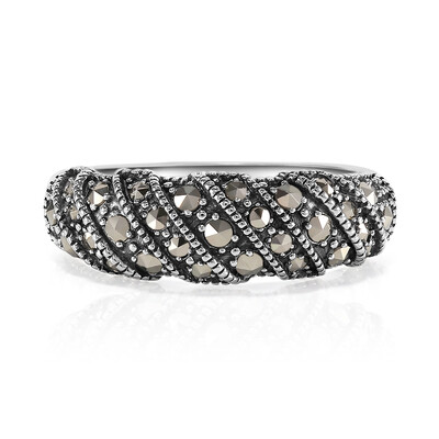 Anillo en plata con Marcasita