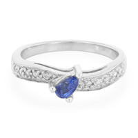 Anillo en plata con Cianita