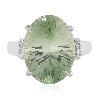 Anillo en plata con Amatista verde