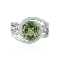 Anillo en plata con Amatista verde