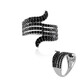 Anillo en plata con Espinela negra
