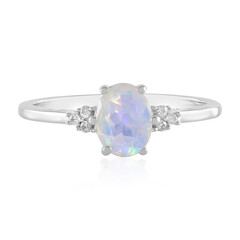 Anillo en plata con Ópalo de Welo