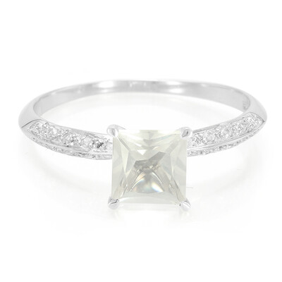 Anillo en plata con Cuarzo Luna Helada